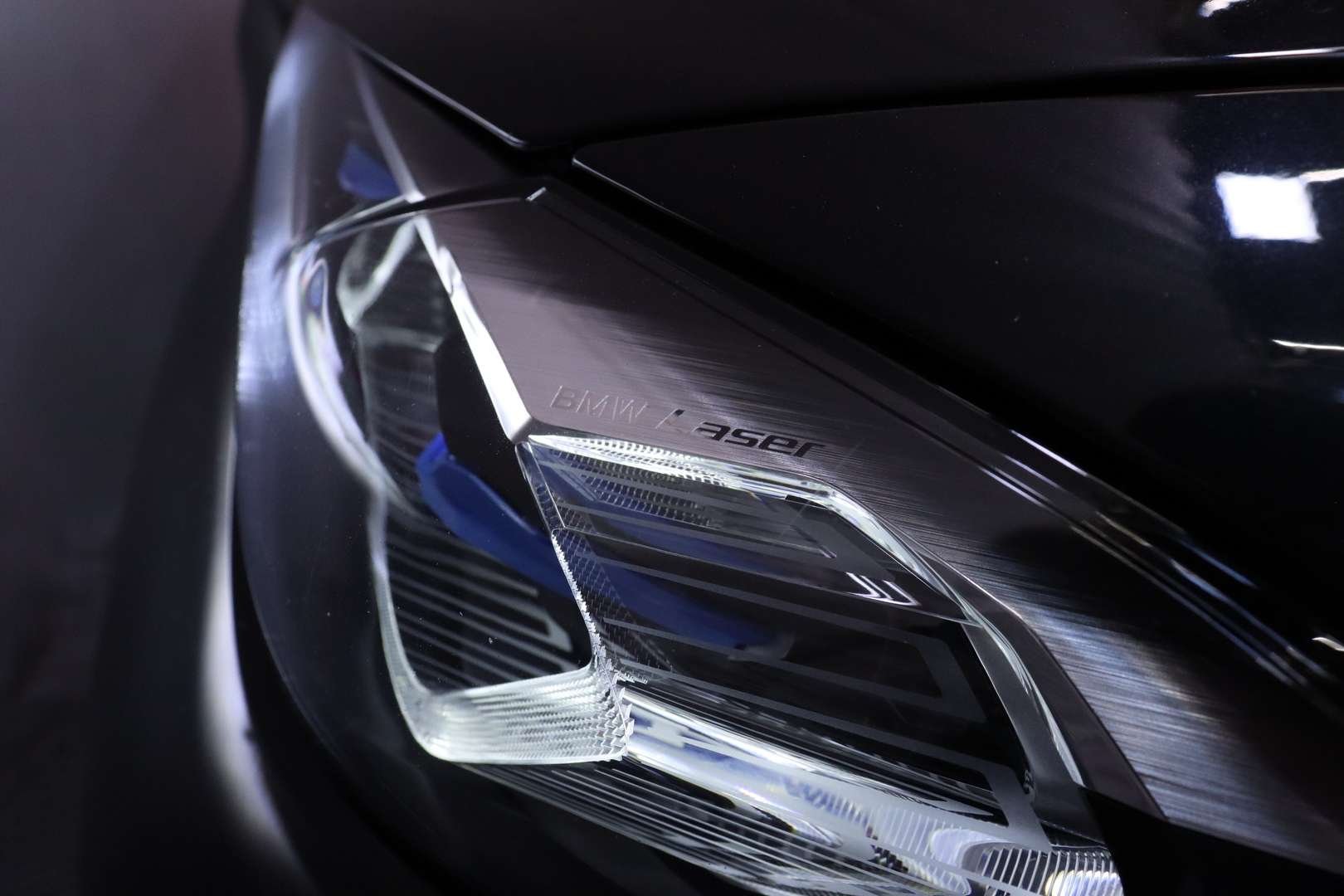 BMW - i4 - eDrive40 M Sport // Laser / ACC / 360-kamera / Koukku / Hifit / Parking assistant plus / Ambient / Navi // - Sedan