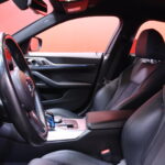 BMW - i4 - eDrive40 M Sport // Laser / ACC / 360-kamera / Koukku / Hifit / Parking assistant plus / Ambient / Navi // - Sedan