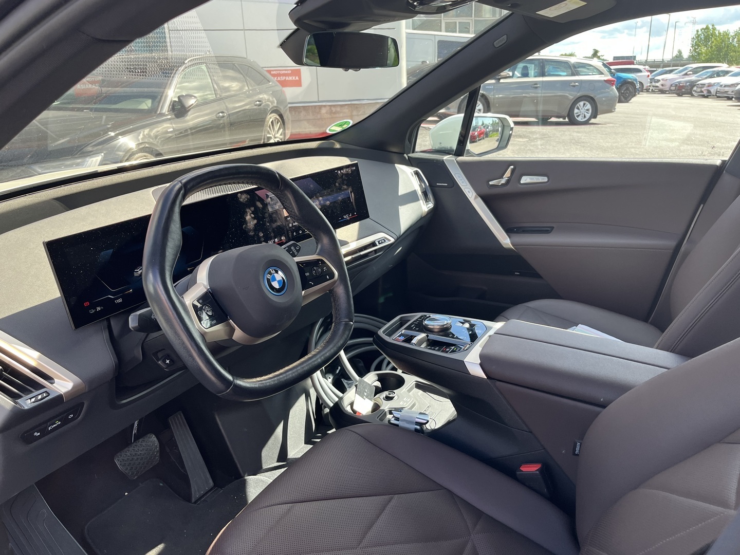 BMW - iX - xDrive50 Sport  // ACC / Sky Lounge / Laser / H/K / Heat & Comfort // - Maastoauto