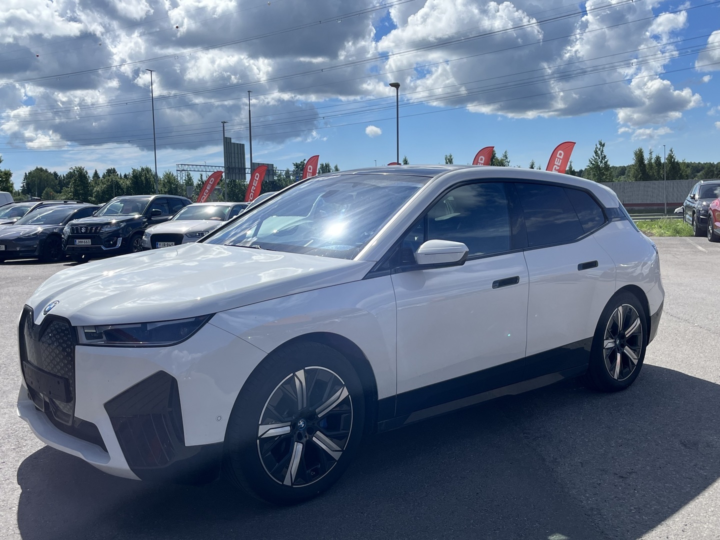 BMW - iX - xDrive50 Sport  // ACC / Sky Lounge / Laser / H/K / Heat & Comfort // - Maastoauto