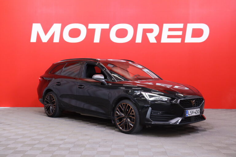 CUPRA - Leon Sportstourer - 1,4 PHEV 180 kW e-HYBRID DSG // ACC / Koukku / Kamera / Keyless / Kaistavahti / Blis // - Farmari