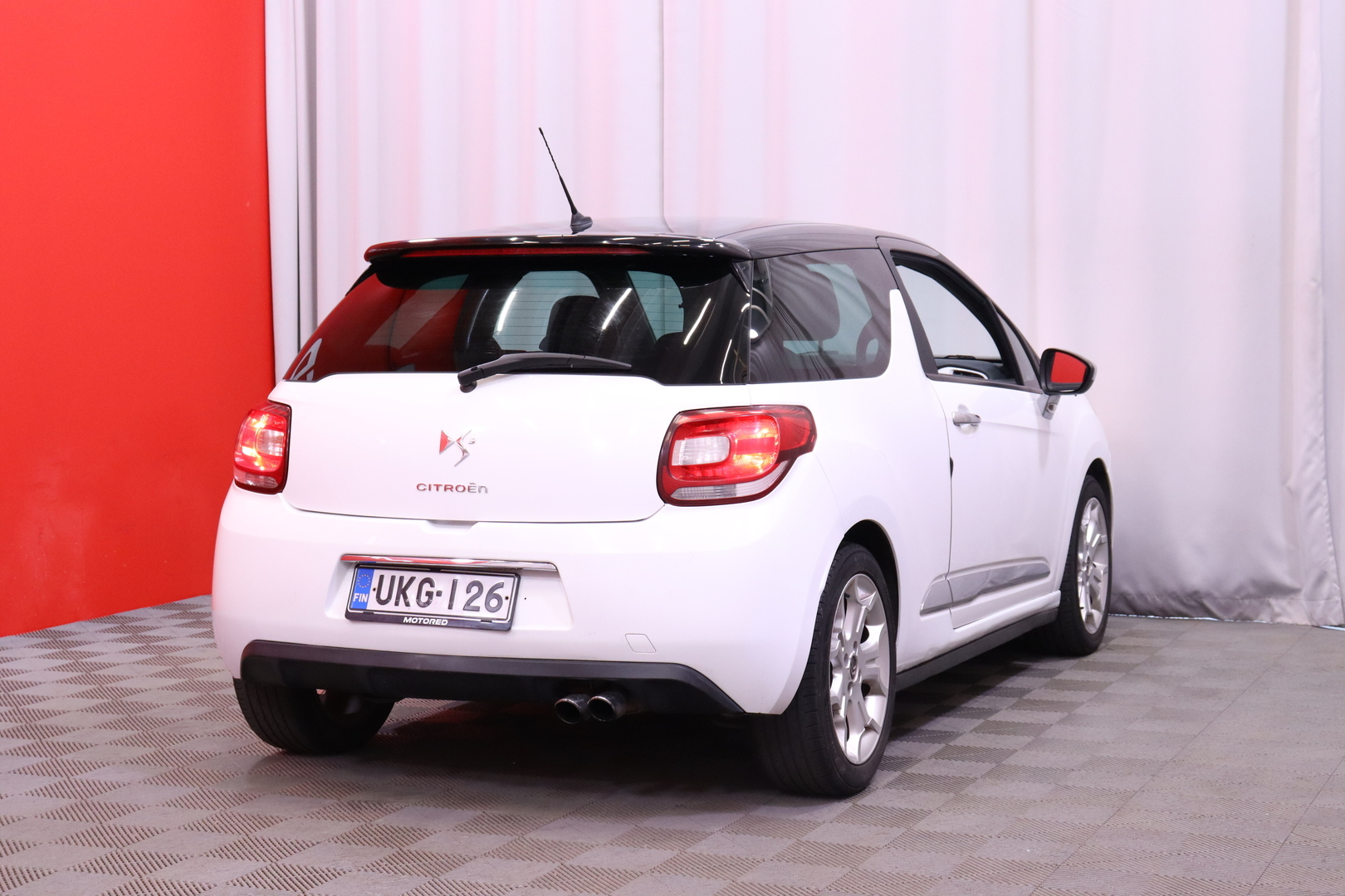 Citroen - DS3 - THP 156 Sport Chic // Radio / Isofix / Autom.ilmastointi / Sähköpeilit // - Viistoperä