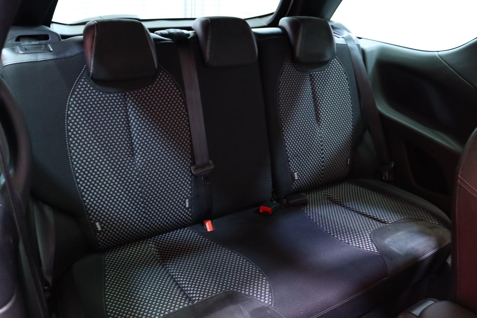 Citroen - DS3 - THP 156 Sport Chic // Radio / Isofix / Autom.ilmastointi / Sähköpeilit // - Viistoperä