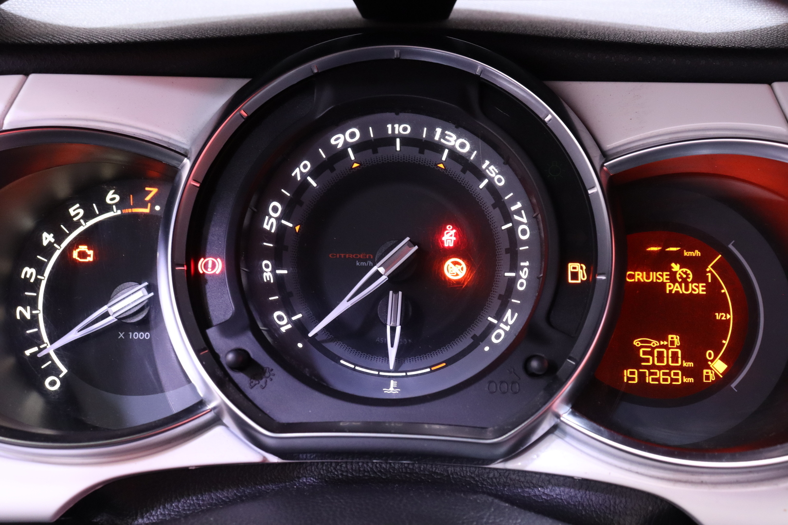 Citroen - DS3 - THP 156 Sport Chic // Radio / Isofix / Autom.ilmastointi / Sähköpeilit // - Viistoperä