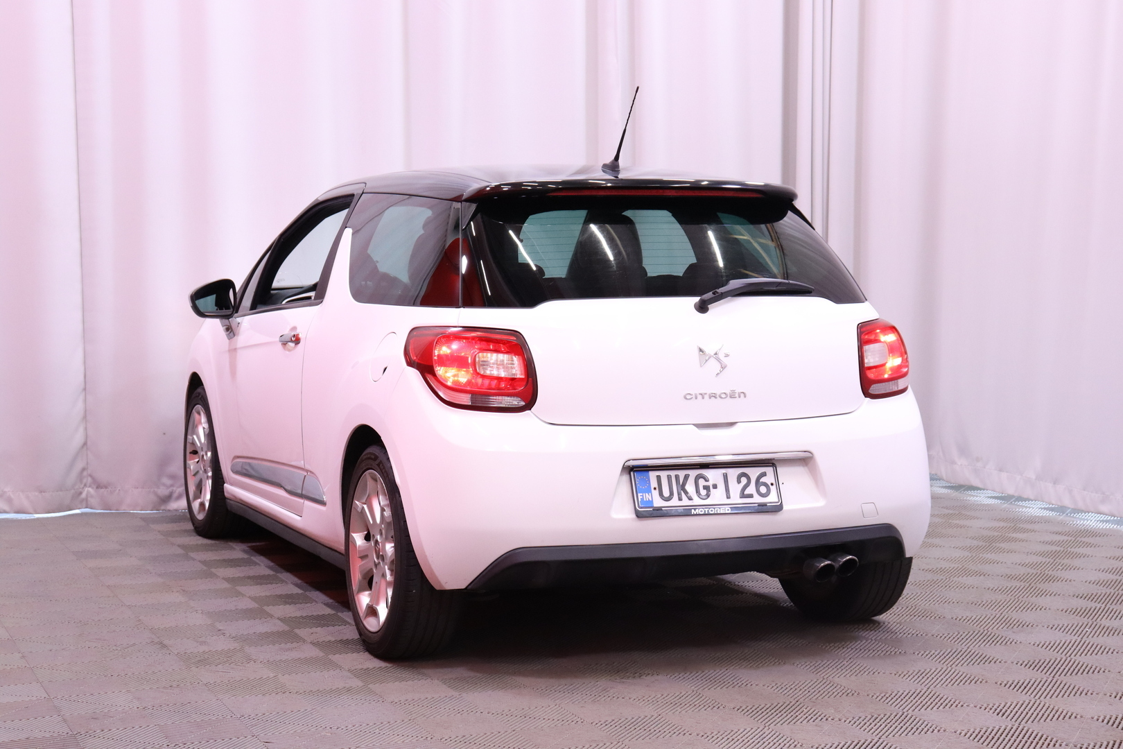 Citroen - DS3 - THP 156 Sport Chic // Radio / Isofix / Autom.ilmastointi / Sähköpeilit // - Viistoperä