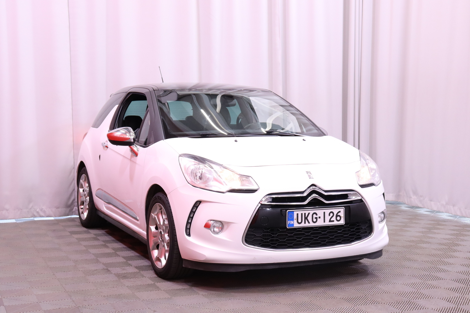 Citroen - DS3 - THP 156 Sport Chic // Radio / Isofix / Autom.ilmastointi / Sähköpeilit // - Viistoperä
