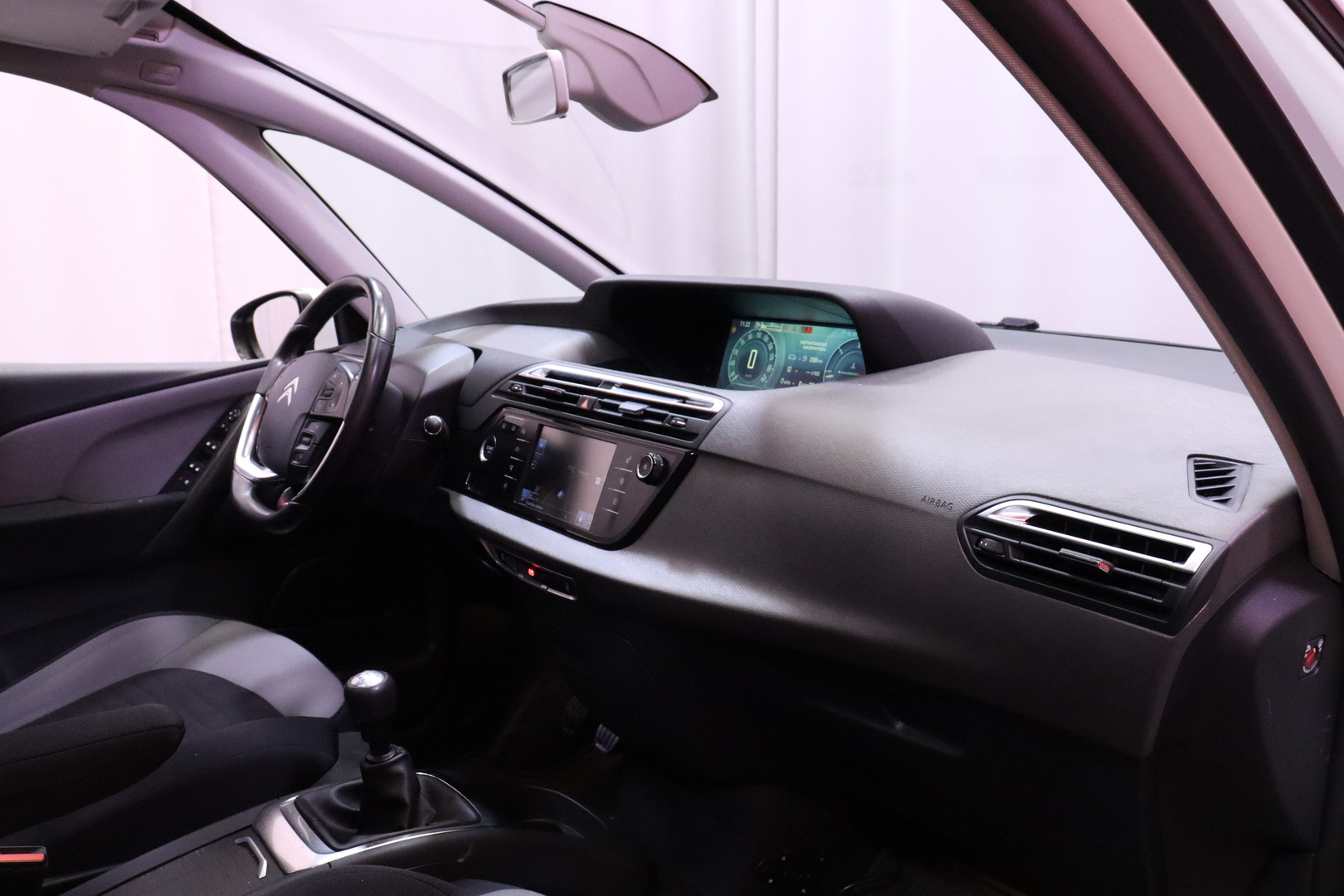 Citroen - Grand C4 Picasso - BlueHDi 120 Intensive // 7-P / Keyless / Panorama / Navi / Intensive-varustetaso! / Kamera / LED / - Tila-auto