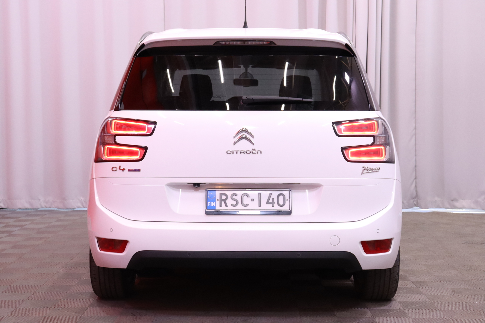 Citroen - Grand C4 Picasso - BlueHDi 120 Intensive // 7-P / Keyless / Panorama / Navi / Intensive-varustetaso! / Kamera / LED / - Tila-auto