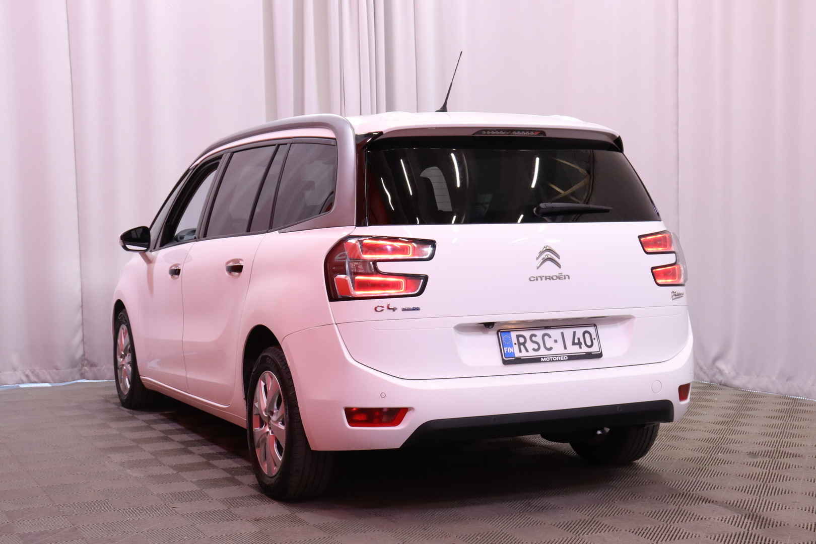 Citroen - Grand C4 Picasso - BlueHDi 120 Intensive // 7-P / Keyless / Panorama / Navi / Intensive-varustetaso! / Kamera / LED / - Tila-auto