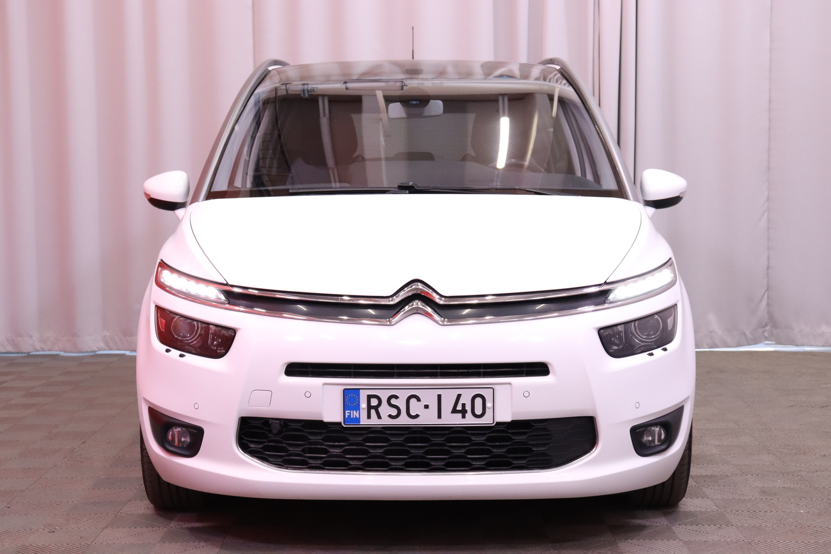 Citroen - Grand C4 Picasso - BlueHDi 120 Intensive // 7-P / Keyless / Panorama / Navi / Intensive-varustetaso! / Kamera / LED / - Tila-auto