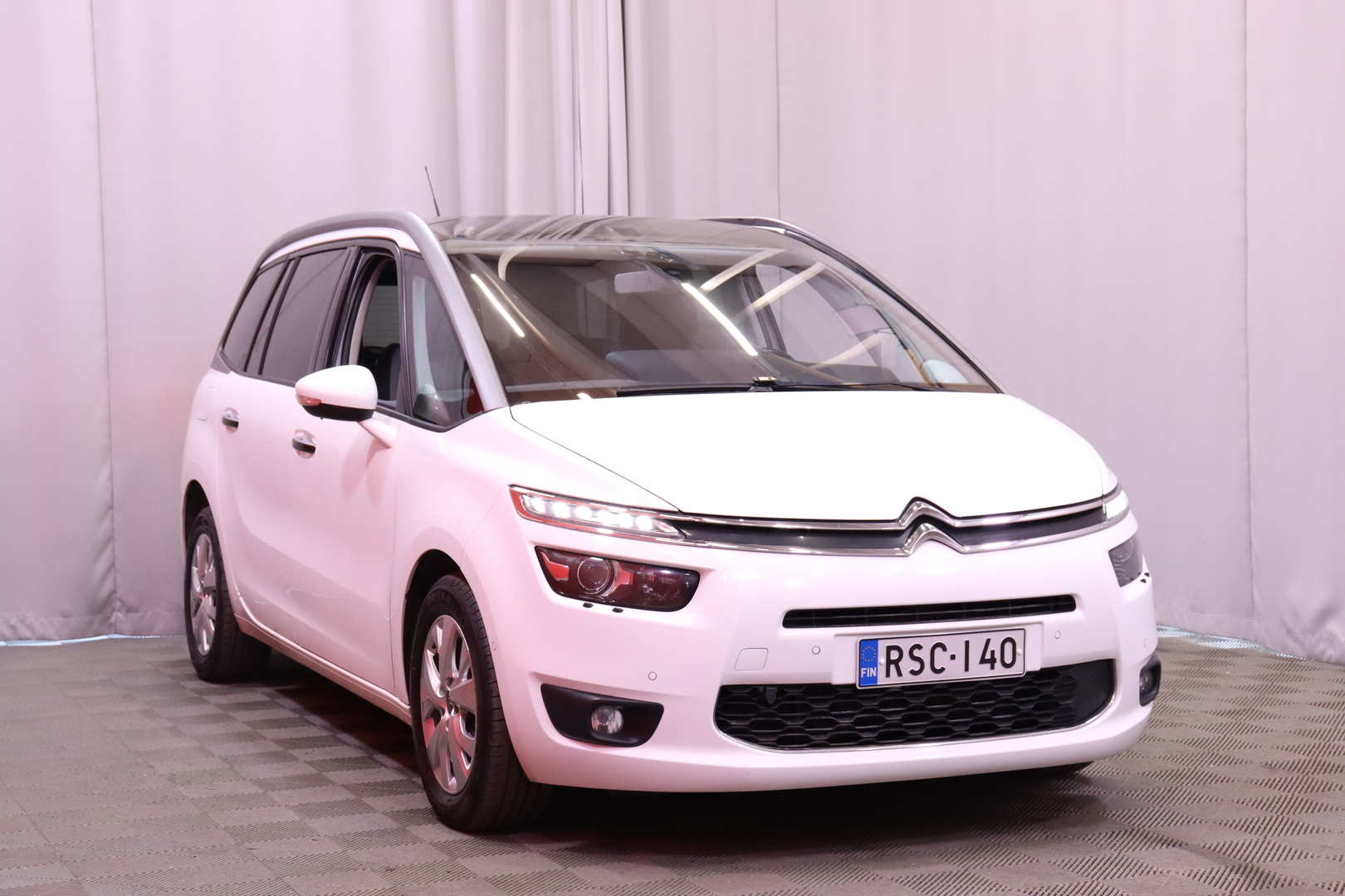 Citroen - Grand C4 Picasso - BlueHDi 120 Intensive // 7-P / Keyless / Panorama / Navi / Intensive-varustetaso! / Kamera / LED / - Tila-auto