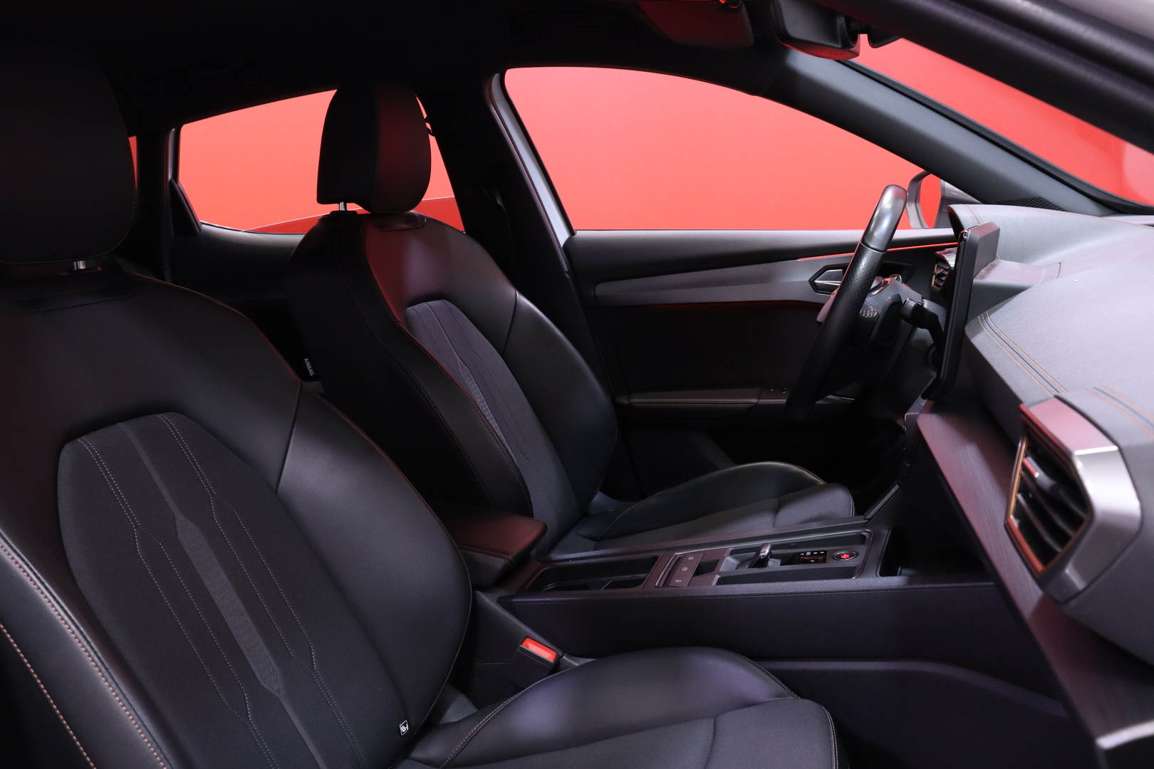 Cupra - Formentor - 1.4 PHEV 150 kW e-HYBRID DSG // Koukku / Ambient / AppleCar / Kamera / LED / ACC // - Maastoauto