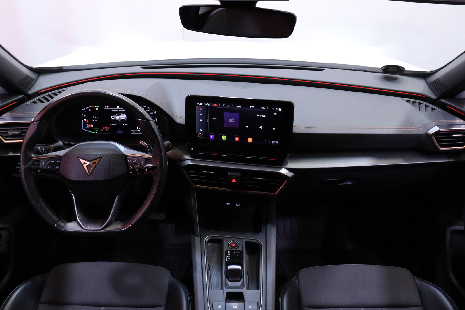 Cupra - Formentor - 1.4 PHEV 150 kW e-HYBRID DSG // Koukku / Ambient / AppleCar / Kamera / LED / ACC // - Maastoauto