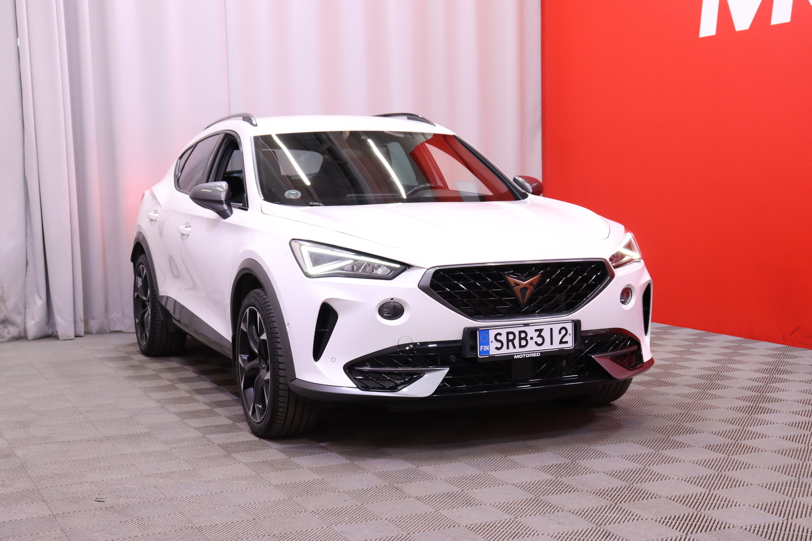 Cupra - Formentor - 1.4 PHEV 150 kW e-HYBRID DSG // Koukku / Ambient / AppleCar / Kamera / LED / ACC // - Maastoauto