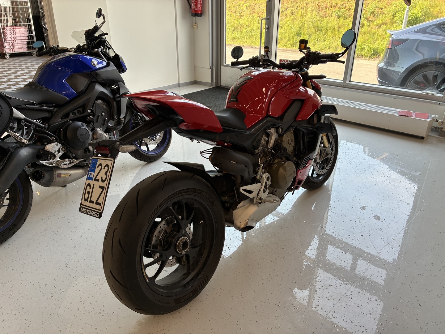 Ducati - Streetfighter - V4 S // Upea! / Öhlins Sähköalusta / Shifter / LED // - Moottoripyörä