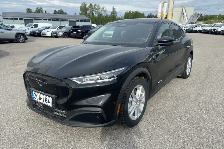 Ford - Mustang Mach-E - 75kWh 269hv A1 RWD 5-ovinen - Maastoauto