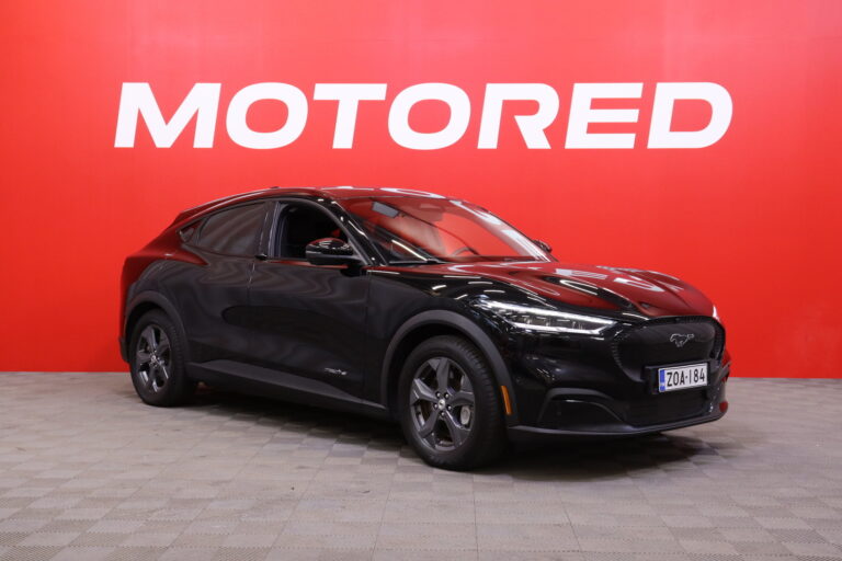 Ford - Mustang Mach-E - 75kWh 269hv A1 RWD // 1.om Suomi-auto / ACC / Koukku / B&O / 360-kamera / Nahkapenkit / Ratinlämmitin / Navi / Carplay - Maastoauto