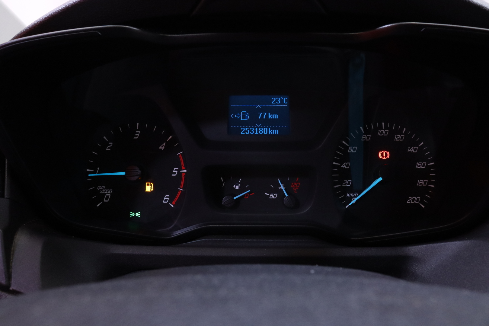Ford - Transit - Van 350 2,2 TDCi 125 hv AWD Trend L2 H2 neliveto // Neliveto / P-tutkat / Kamera / Webasto / Vakkari // - Pakettiauto