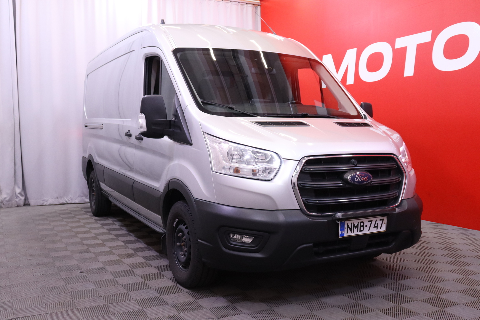Ford - Transit - Van 350 2,0 TDCi 170 hv M6 Neliveto Trend L3H2 4,1 // Suomi-Auto / Webasto / Navi / Läm.Tuulilasi / Lisävalo / koukku // - Pakettiauto