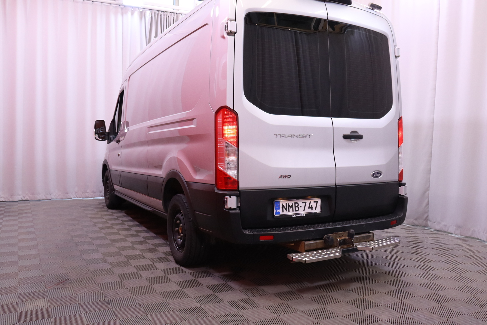 Ford - Transit - Van 350 2,0 TDCi 170 hv M6 Neliveto Trend L3H2 4,1 // Suomi-Auto / Webasto / Navi / Läm.Tuulilasi / Lisävalo / koukku // - Pakettiauto