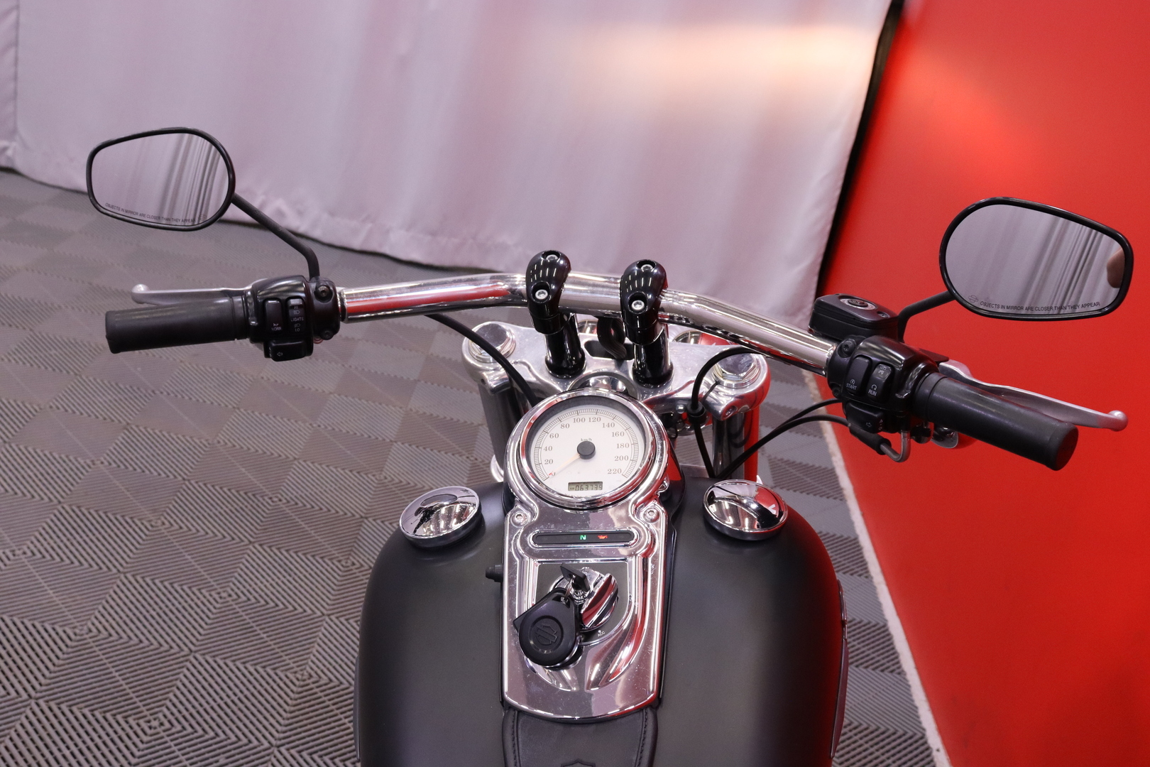 Harley-Davidson - DYNA - FXDF Dyna Fat Bob // Suomipyörä / V&H / Huoltokirja / Sissybar - Moottoripyörä