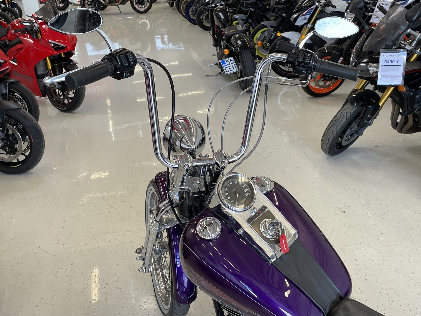 Harley-Davidson - SOFTAIL - FXSTS Softail Springer // Erikoisväri / Vance & Hines / Keyless // - Moottoripyörä