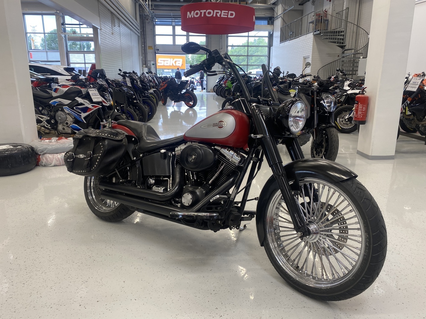 Harley-Davidson - SOFTAIL - FLSTC Heritage Softail Classic // Juuri saapunut / V&H putkisto / Paksupinnat / Ei vauriohistoriaa // - Moottoripyörä