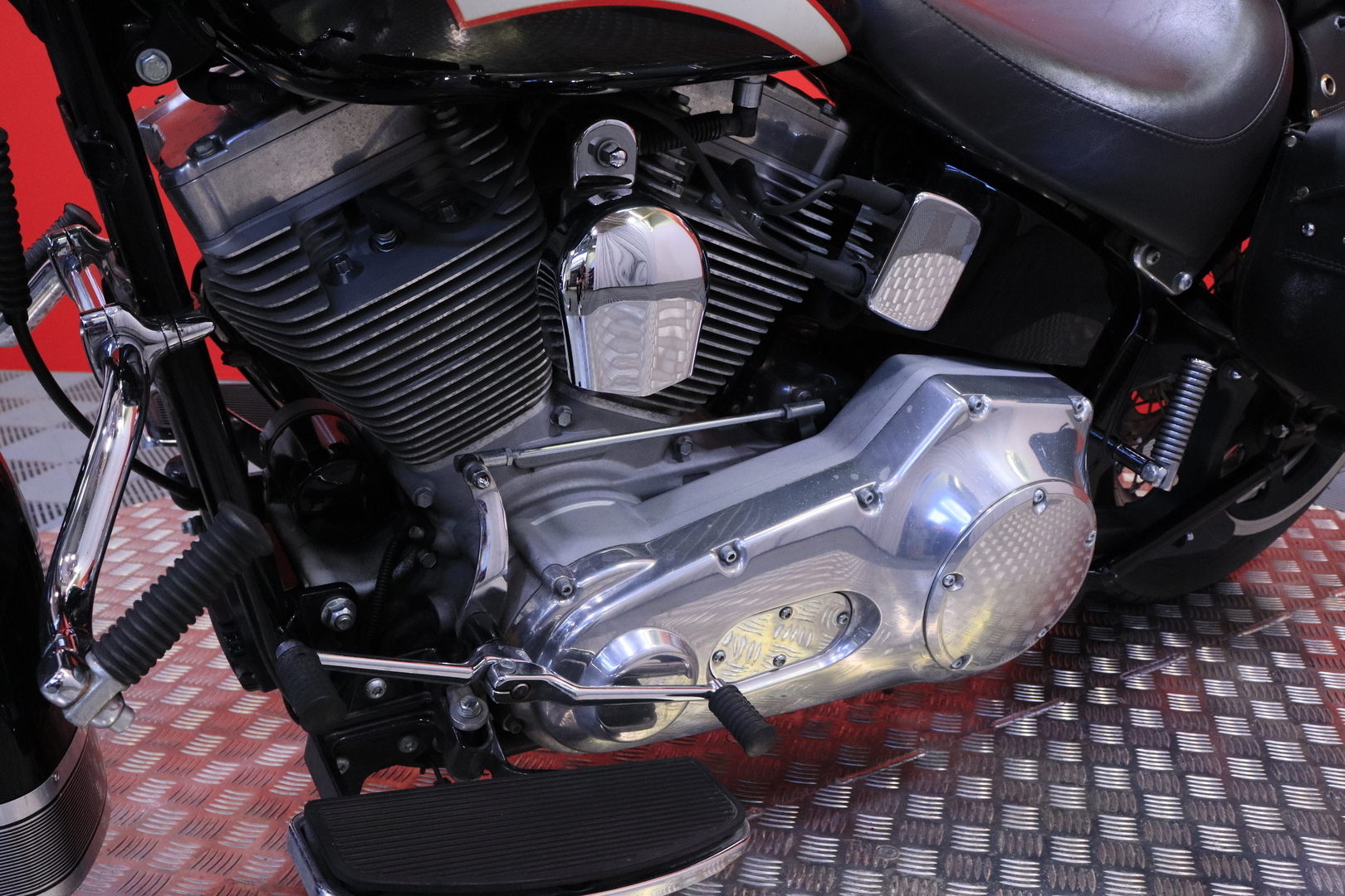 Harley-Davidson - SOFTAIL - FLSTI Heritage Softail // Suomi-pyörä / Screaming Eagle / Laukut // - Moottoripyörä