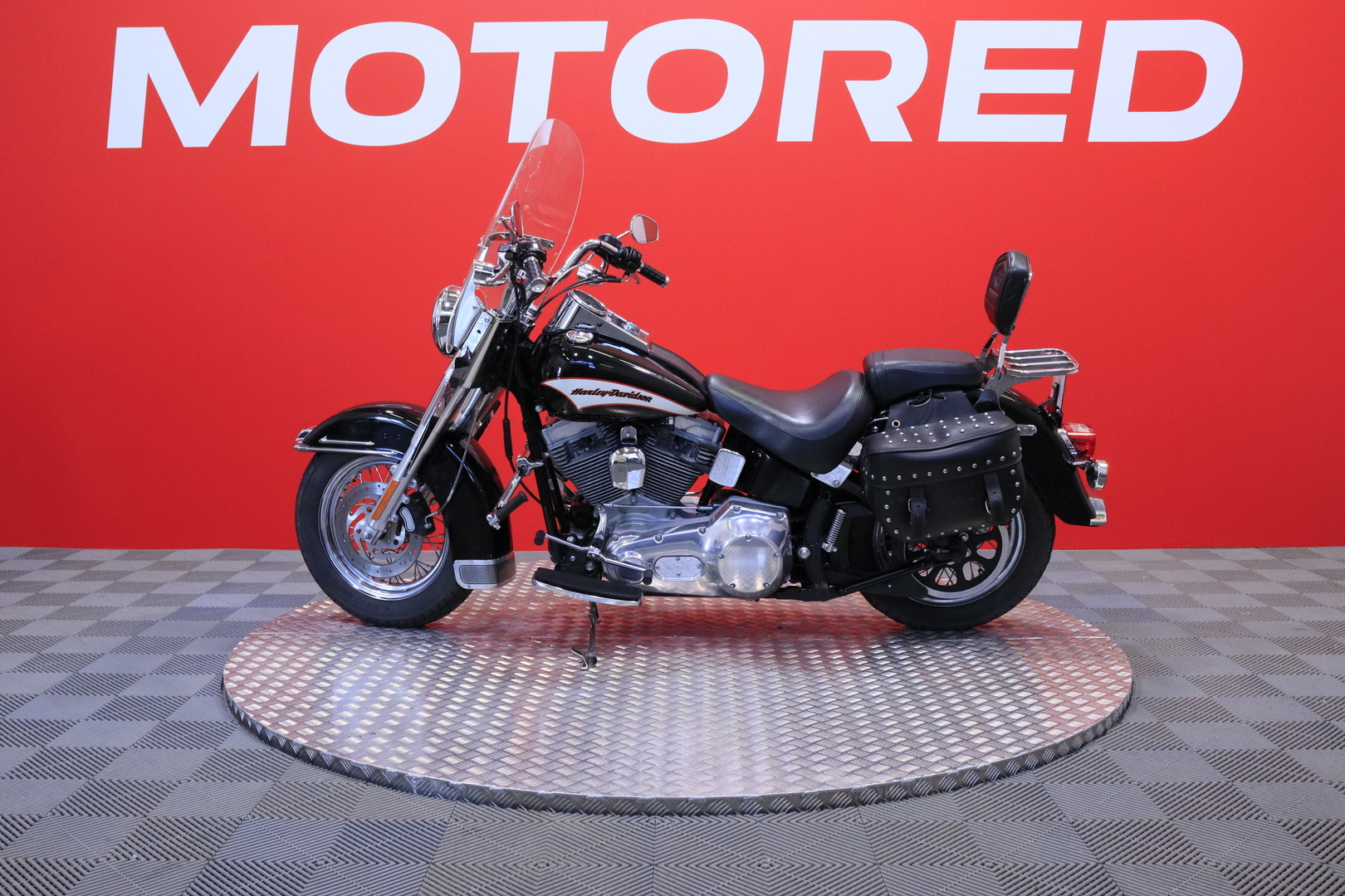 Harley-Davidson - SOFTAIL - FLSTI Heritage Softail // Suomi-pyörä / Screaming Eagle / Laukut // - Moottoripyörä