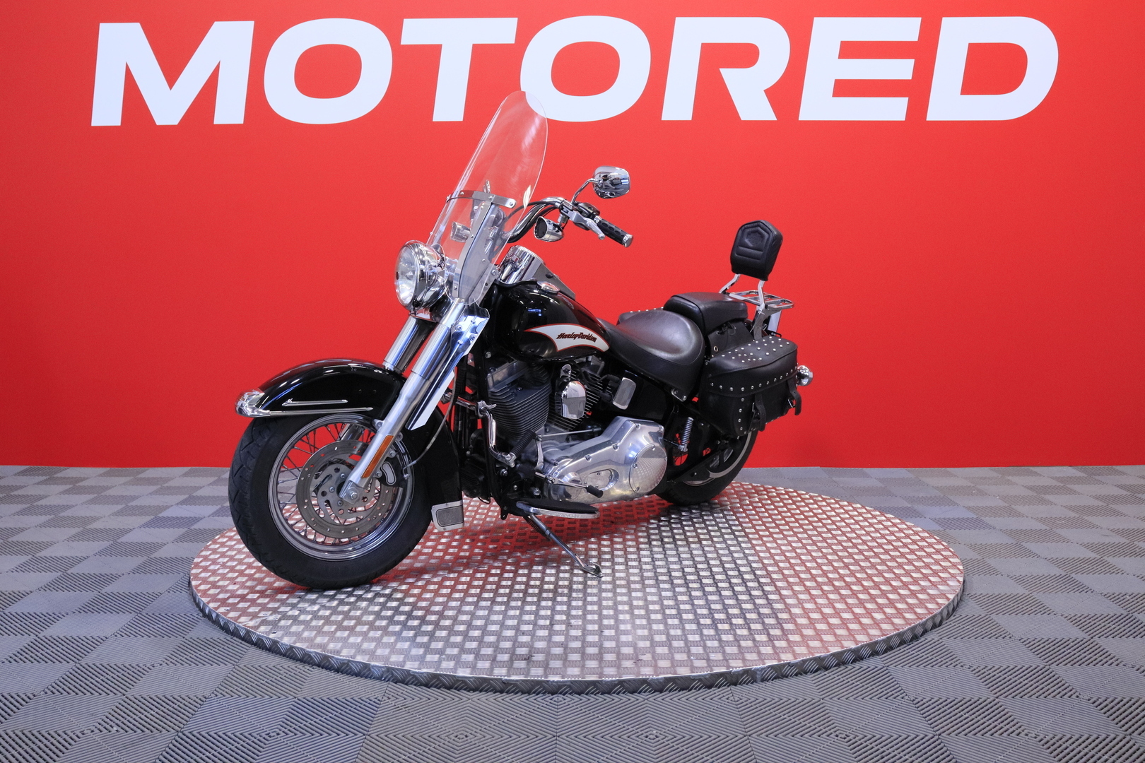 Harley-Davidson - SOFTAIL - FLSTI Heritage Softail // Suomi-pyörä / Screaming Eagle / Laukut // - Moottoripyörä