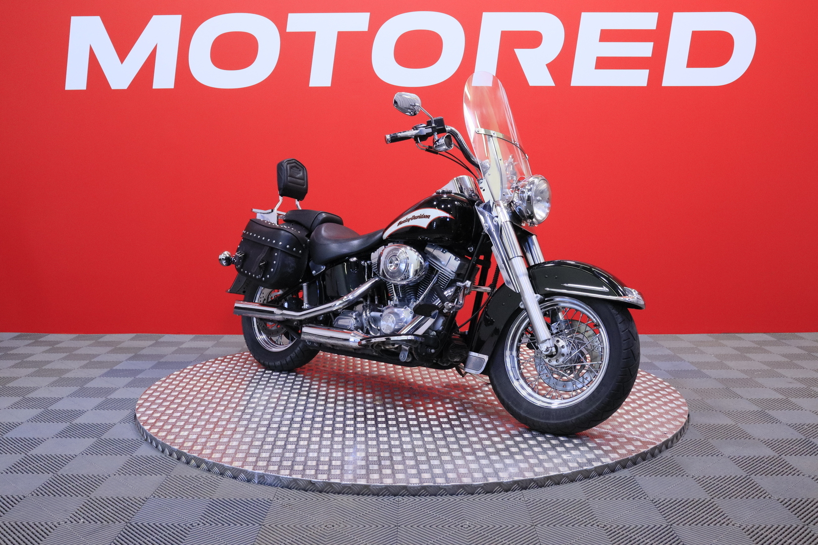 Harley-Davidson - SOFTAIL - FLSTI Heritage Softail // Suomi-pyörä / Screaming Eagle / Laukut // - Moottoripyörä
