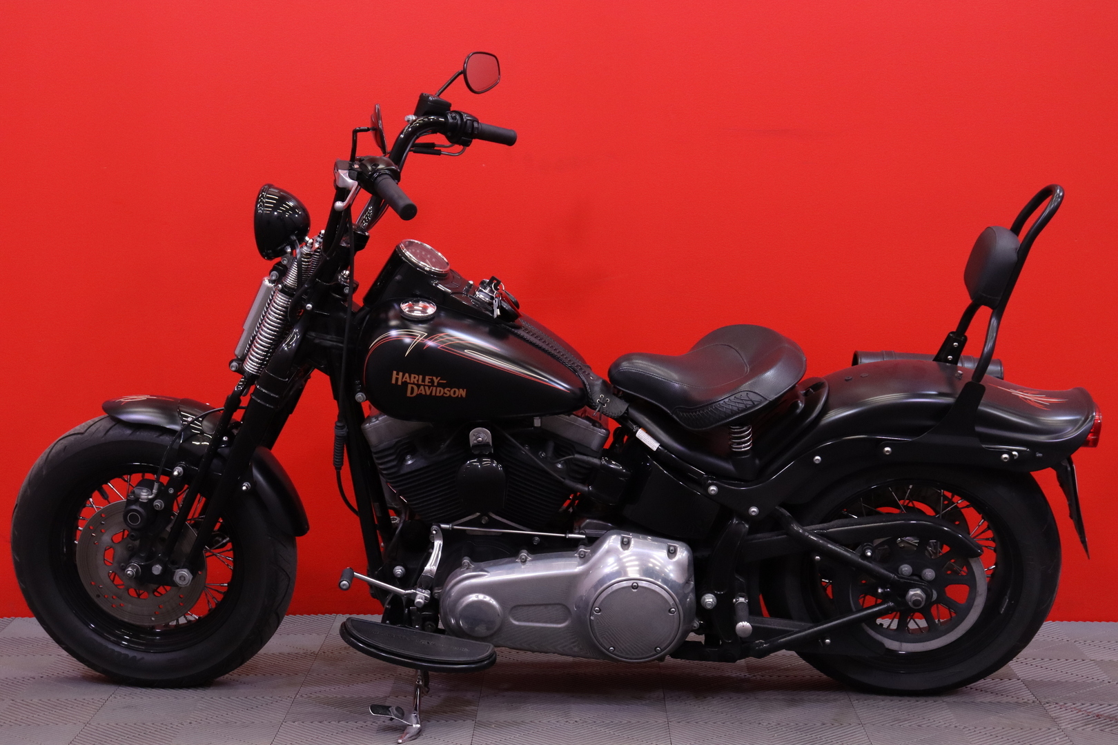Harley-Davidson - SOFTAIL - FLSTSB X-Bones // Suomi-pyörä / Bassani / Juuri saapunut // - Moottoripyörä
