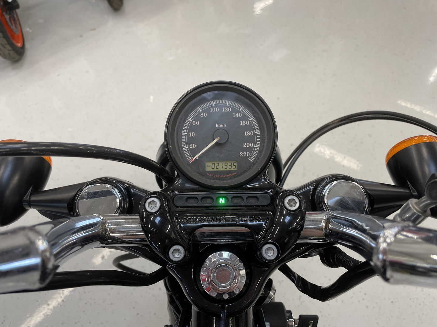 Harley-Davidson - SPORTSTER - XL 1200 X Forty-Eight // Suomi-pyörä / Vance Hines / Z Bar / Custom penkki // - Moottoripyörä