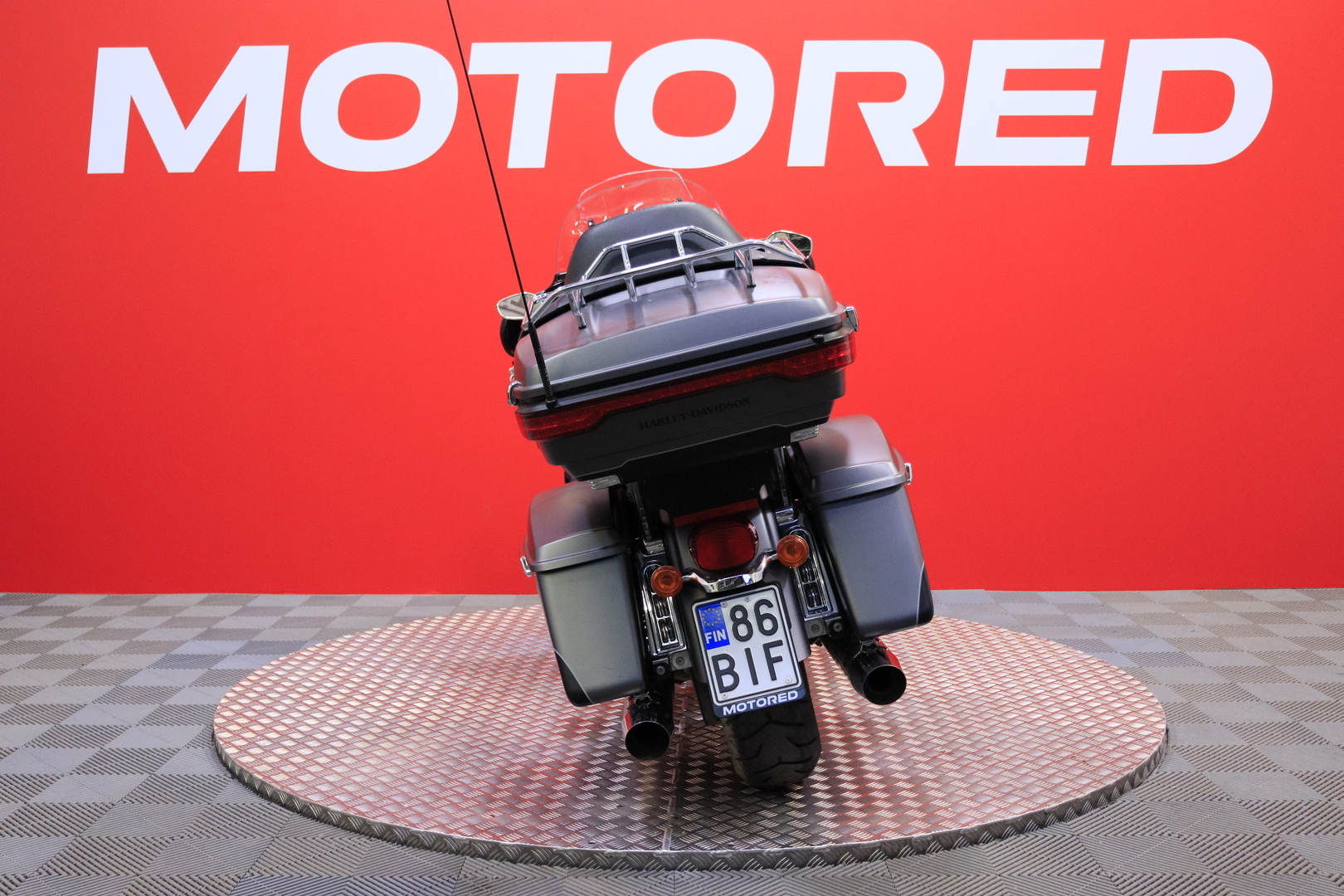 Harley-Davidson - TOURING - FLHTK Electre Glide Ultra Limited // Juuri saapunut! / Vakkari / Popit / Jalkalevyt // - Moottoripyörä