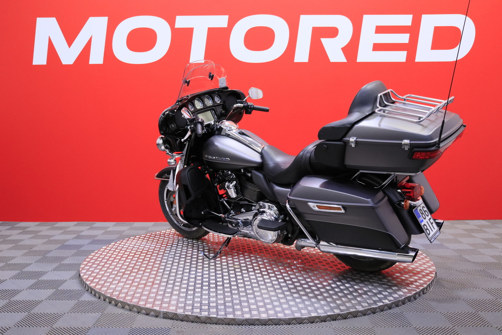 Harley-Davidson - TOURING - FLHTK Electre Glide Ultra Limited // Juuri saapunut! / Vakkari / Popit / Jalkalevyt // - Moottoripyörä