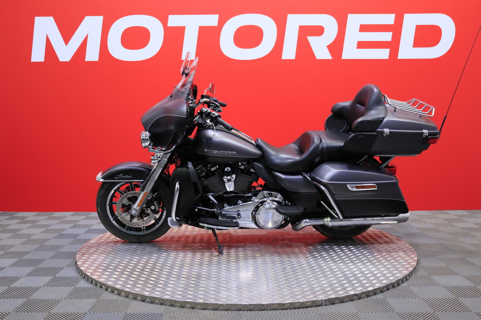 Harley-Davidson - TOURING - FLHTK Electre Glide Ultra Limited // Juuri saapunut! / Vakkari / Popit / Jalkalevyt // - Moottoripyörä