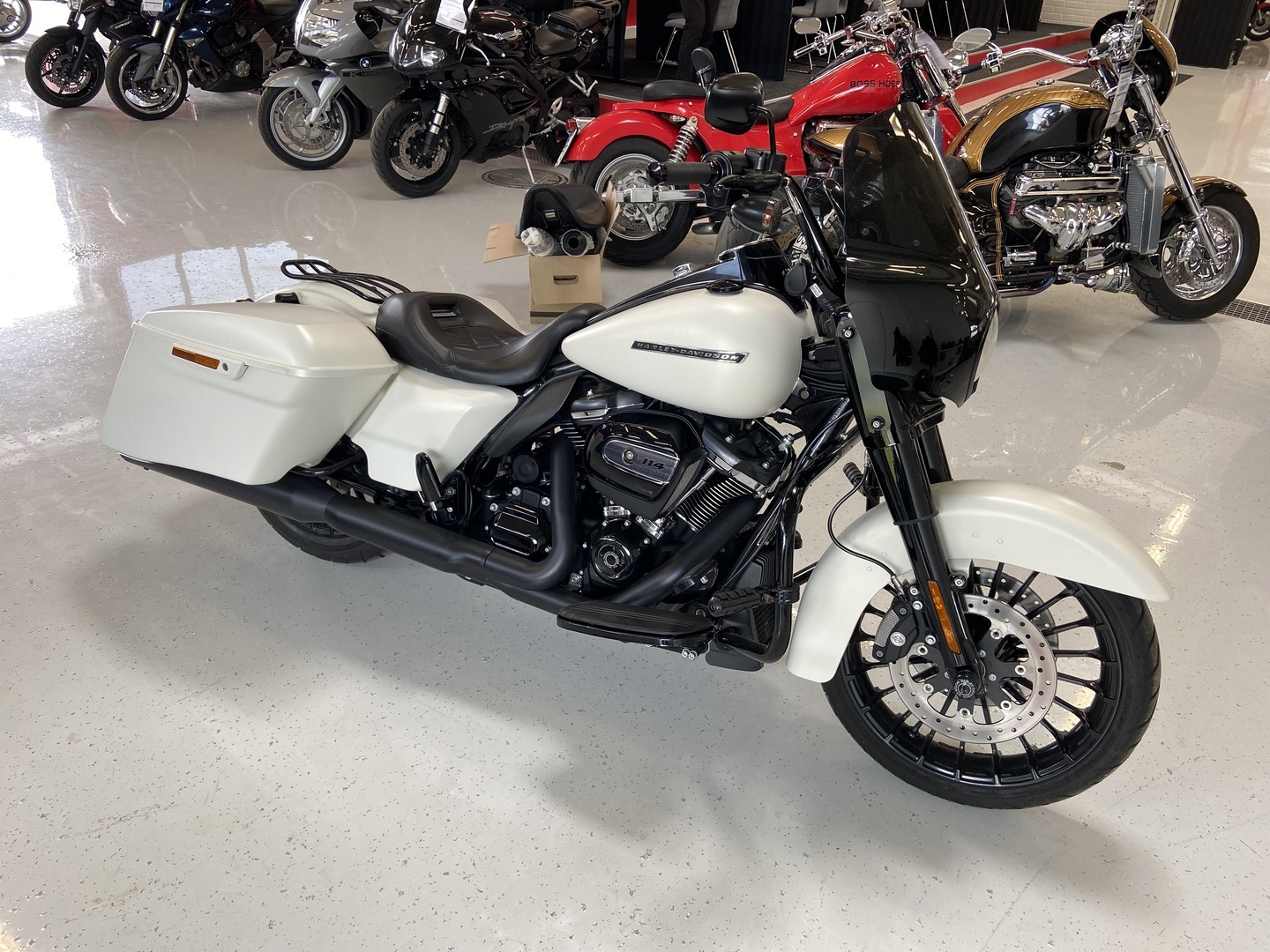 Harley-Davidson - Touring - FLHRXS Road King Special // Suomi-Pyörä / Vance&Hines / Cruise // - Moottoripyörä
