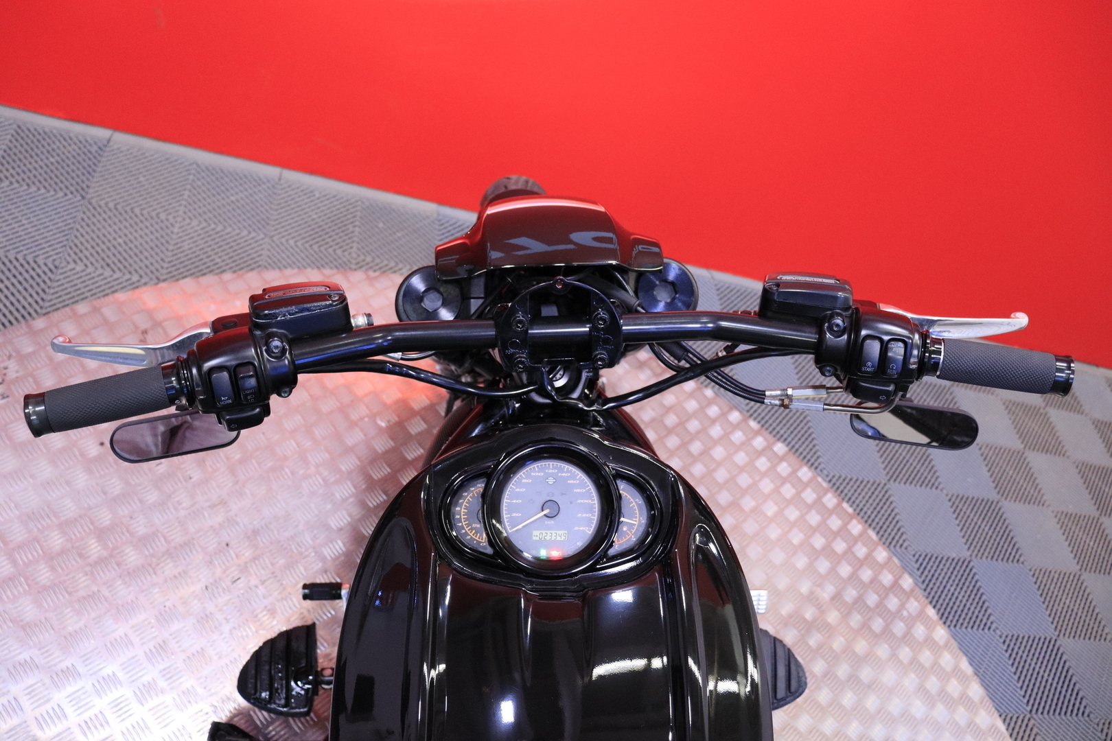 Harley-Davidson - VRSC - VRSCDX NIGHT ROD SPECIAL // Akrapovic / Suomi-Pyörä / LED // - Moottoripyörä