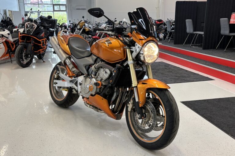 Honda - CB - 600 F Hornet // Juuri Saapunut! / Suomi-pyörä / 2x Avaimet / Laser / Hyvät renkaat // - Moottoripyörä