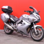 Honda - CBF - 1000 S // Suomi-pyörä / Huoltokirja / 3x Laukut // - Moottoripyörä