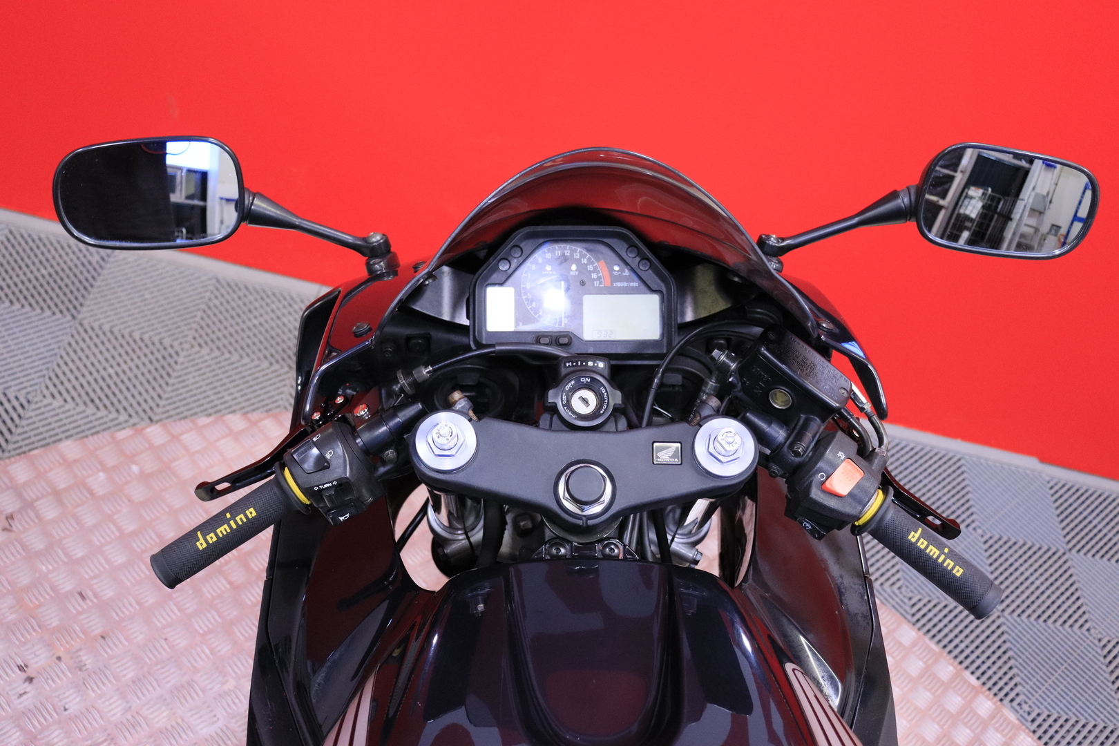 Honda - CBR - 600RR // Myydään huutokaupat.com // - Moottoripyörä