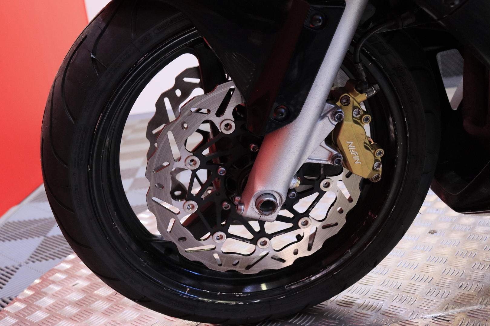 Honda - CBR - 600RR // Myydään huutokaupat.com // - Moottoripyörä