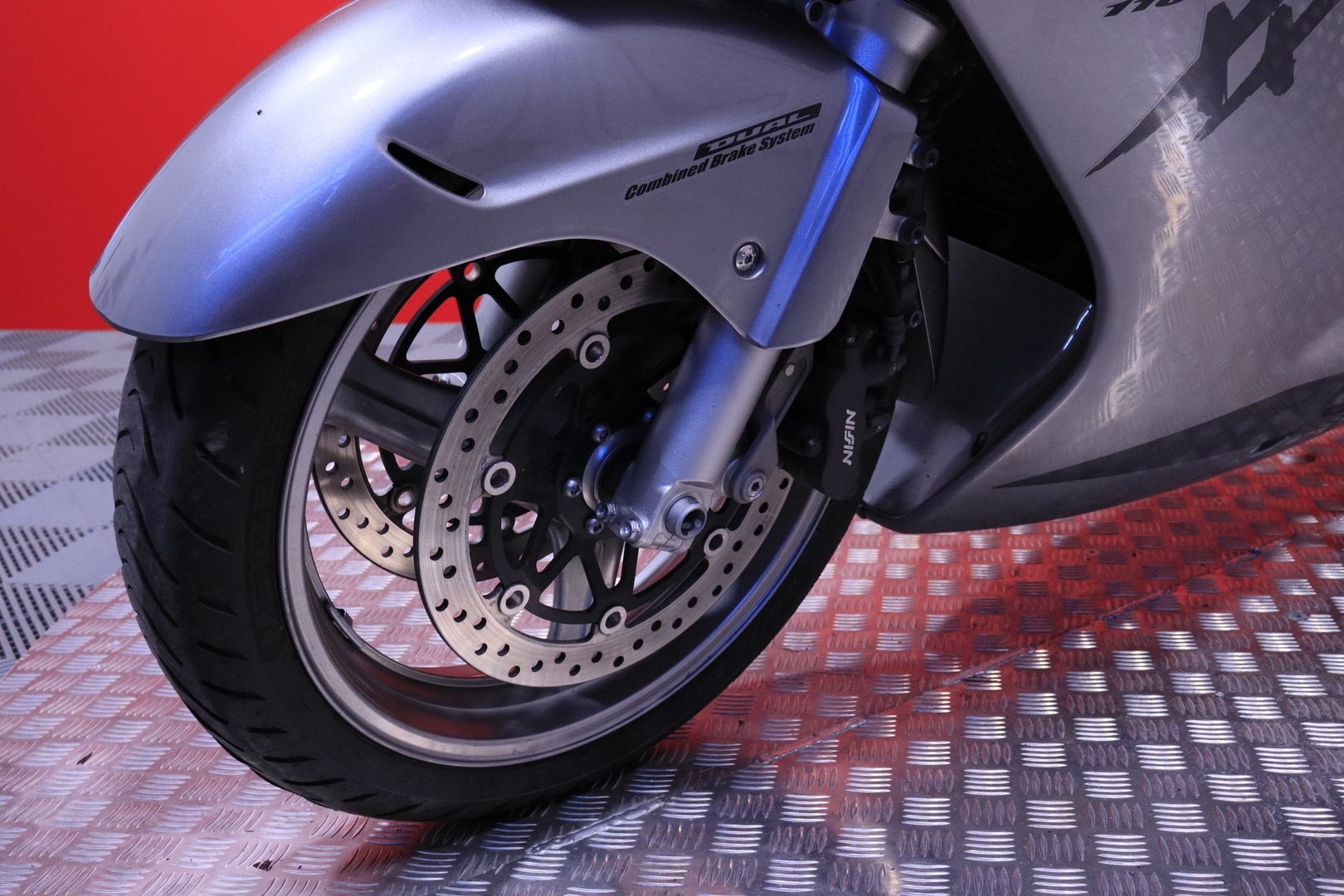 Honda - CBR - 1100 XX Super Blackbird // Huoltokirja / Dominator / Suomi-pyörä // - Moottoripyörä