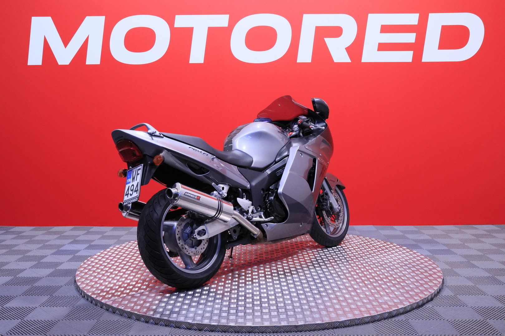 Honda - CBR - 1100 XX Super Blackbird // Huoltokirja / Dominator / Suomi-pyörä // - Moottoripyörä