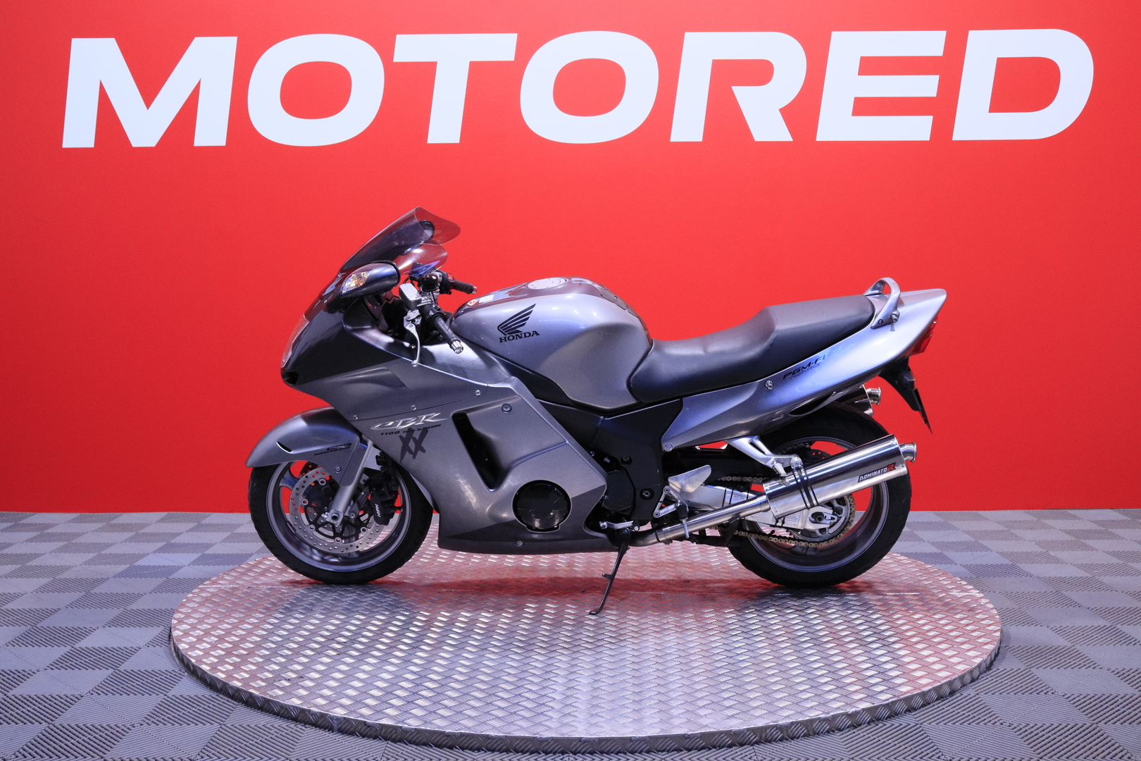Honda - CBR - 1100 XX Super Blackbird // Huoltokirja / Dominator / Suomi-pyörä // - Moottoripyörä