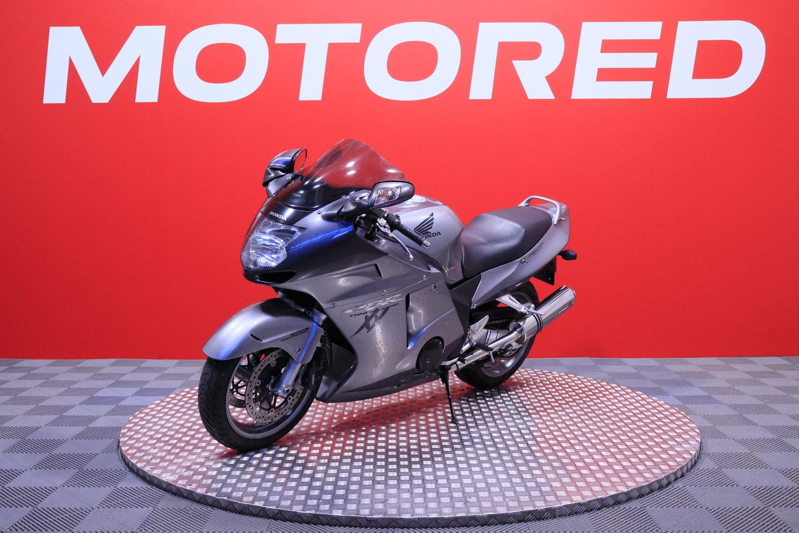 Honda - CBR - 1100 XX Super Blackbird // Huoltokirja / Dominator / Suomi-pyörä // - Moottoripyörä