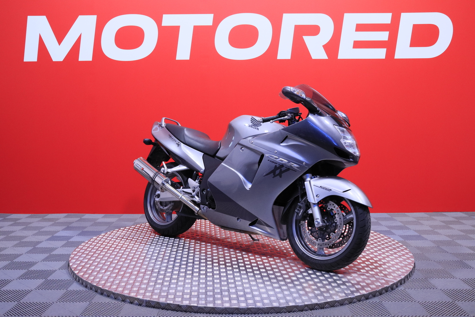 Honda - CBR - 1100 XX Super Blackbird // Huoltokirja / Dominator / Suomi-pyörä // - Moottoripyörä