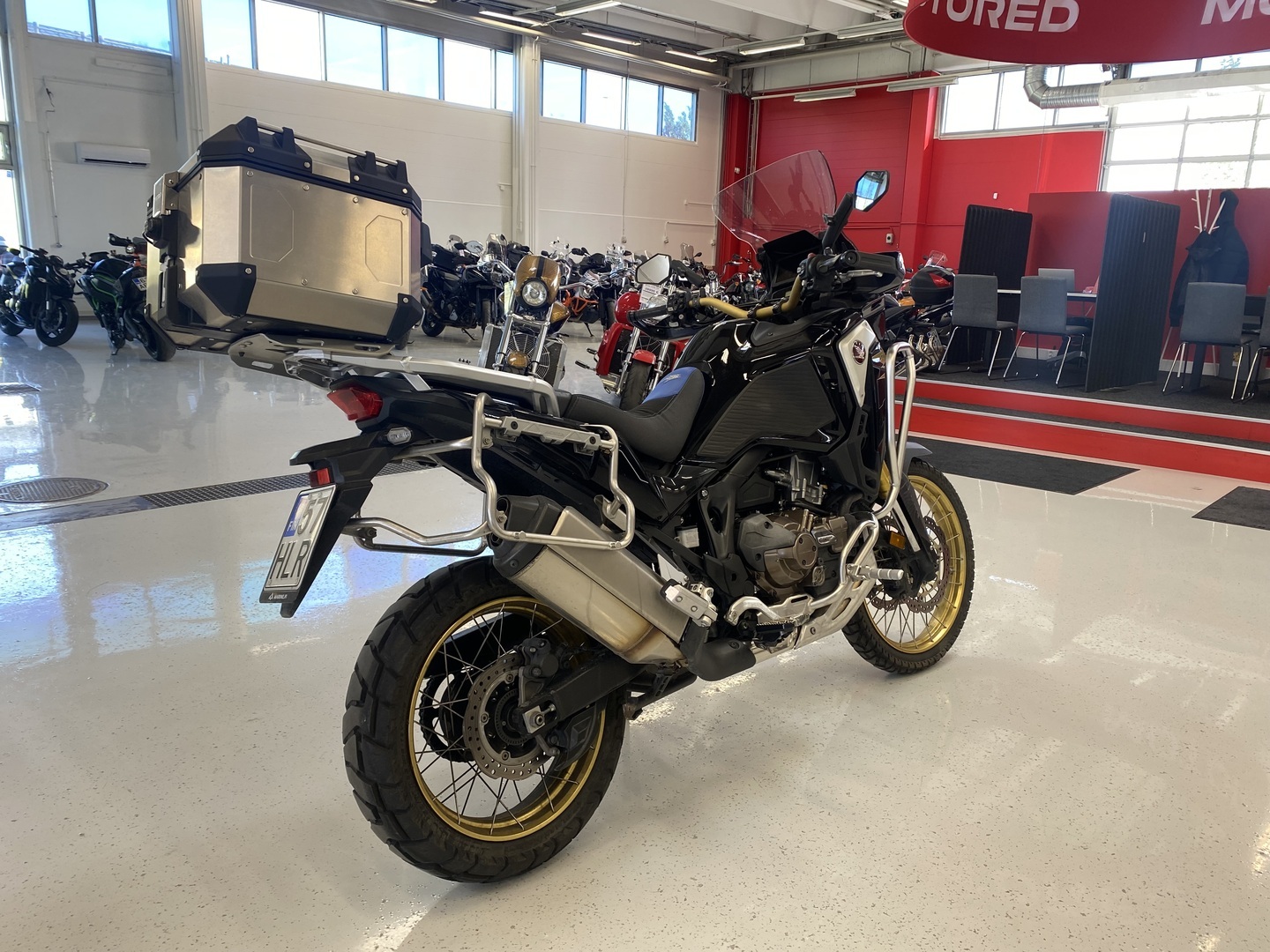 Honda - CRF - 1100L Africa twin DCT // Juuri saapunut / 3x laukut / Kaatumaraudat / Suomi-pyörä / Huoltokirja // - Moottoripyörä