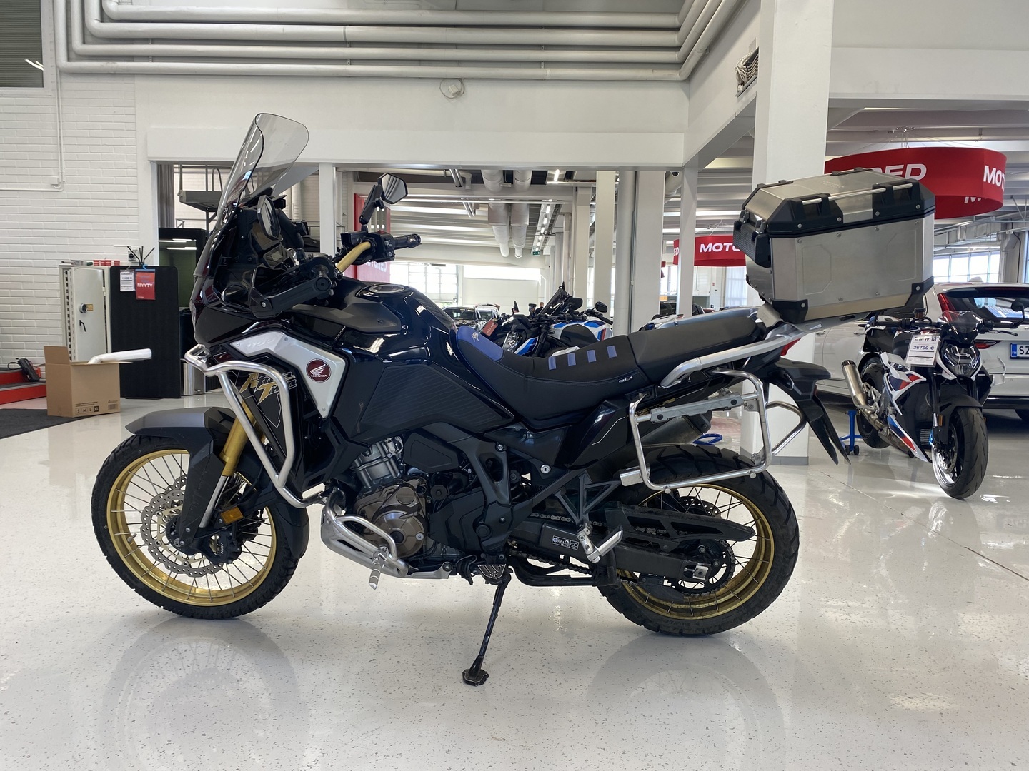 Honda - CRF - 1100L Africa twin DCT // Juuri saapunut / 3x laukut / Kaatumaraudat / Suomi-pyörä / Huoltokirja // - Moottoripyörä