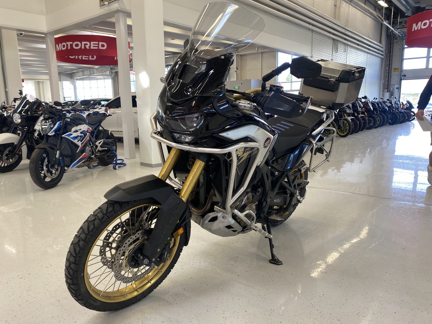 Honda - CRF - 1100L Africa twin DCT // Juuri saapunut / 3x laukut / Kaatumaraudat / Suomi-pyörä / Huoltokirja // - Moottoripyörä